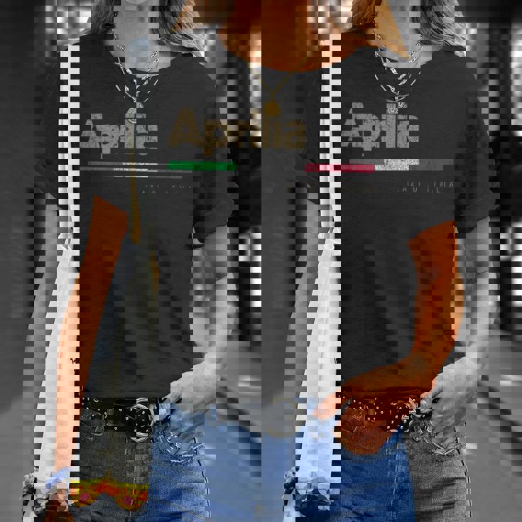 Aprilia イタリア都市レトロフラッグ イタリア Tシャツ 彼女への贈り物