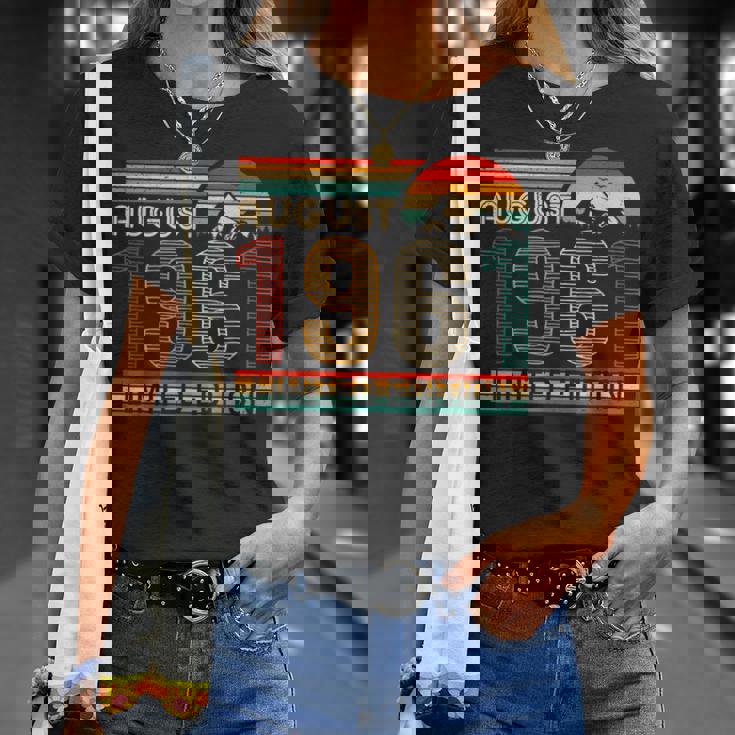 August 1961 Limited Edition Classic 1961Intage Birthday Tシャツ 彼女への贈り物