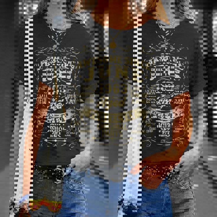 Awesomeince June 1963 Year Of Birth Birthday 1963Intage Tシャツ 彼女への贈り物