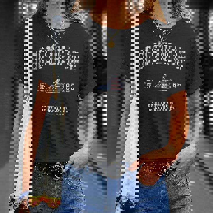 Bigtone Gap バージニア州バージニア州ヴィンテージアメリカ国旗デザイン Tシャツ 彼女への贈り物