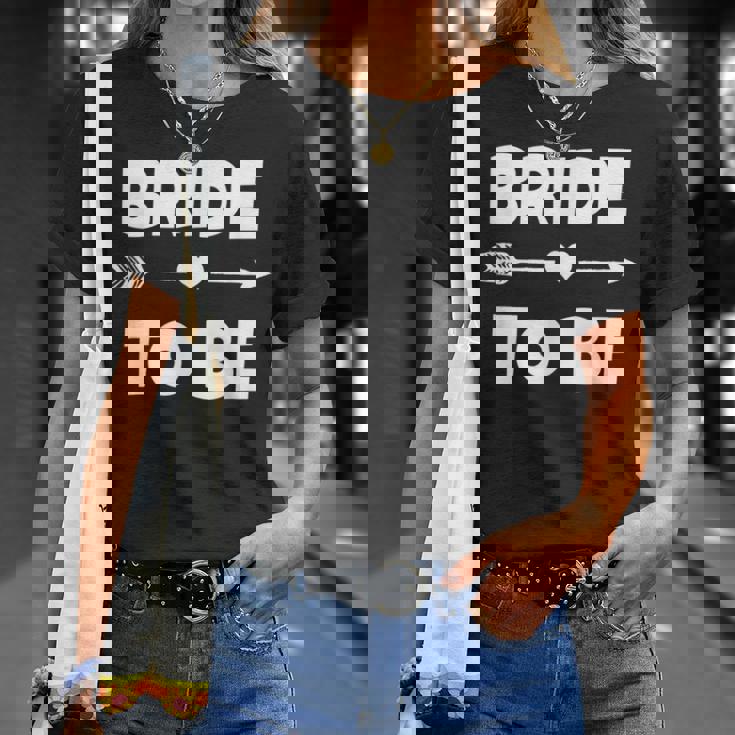 Bride To Be ブライダルシャワーギフトアイデア 花嫁シャツ Tシャツ 彼女への贈り物