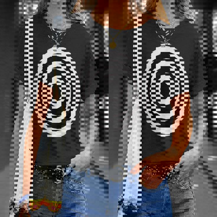 Bullseye ファニーブリティッシュラウンドダーツボード ブルズアイ Tシャツ 彼女への贈り物