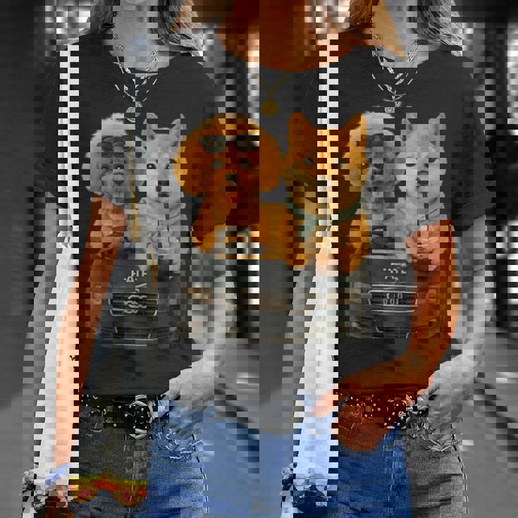 Car Dog Tシャツ 彼女への贈り物