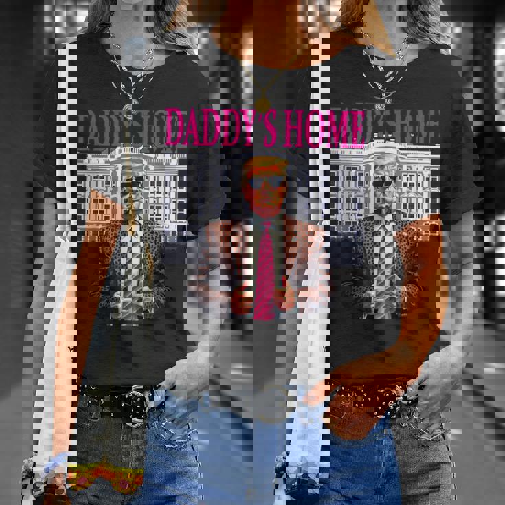 Daddy's Home Pink President Donald Trump House Tシャツ 彼女への贈り物