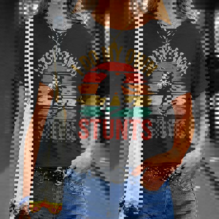 I Do My Owntunts 面白いスケートボード ヴィンテージスケートボード Tシャツ 彼女への贈り物