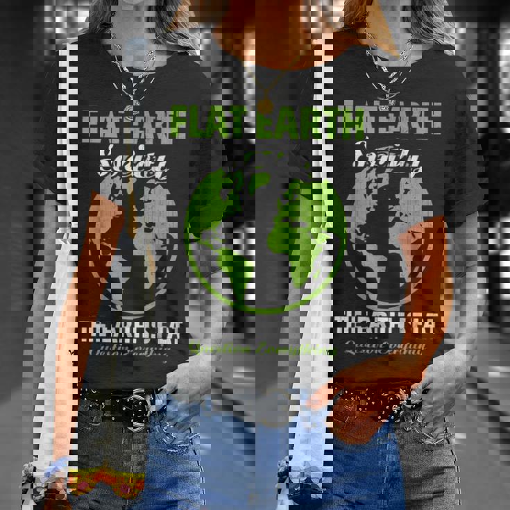 Flat Earthociety Flat Earther Conspiracy Theory Tシャツ 彼女への贈り物