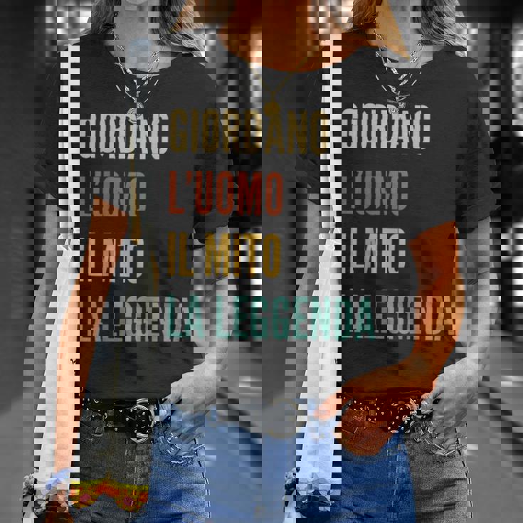 Italian First Name Giordano Tシャツ 彼女への贈り物