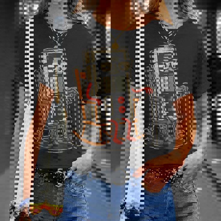 Vintage Old Gamer Retro Video Game Old Gamer T-Shirt Gifts for Her