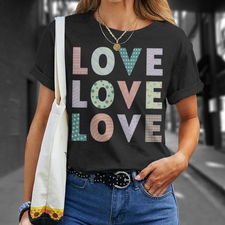 Gráfico Love Love Love Diseño Retro Con Mensaje Positivo Camiseta unisex Regalos para ella