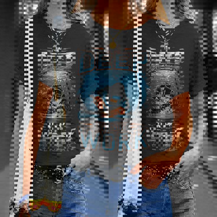 I'm Deep In My Work 水中溶接機 Tシャツ 彼女への贈り物
