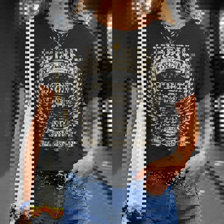 Legend Were Born In 1964 60歳の誕生日プレゼント 男性用 10月 Tシャツ 彼女への贈り物