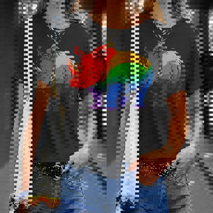 Lgbt 力強い虹色のサイ Rainbow Rhinoceros Graphic Tシャツ 彼女への贈り物