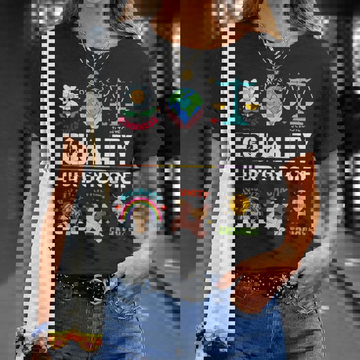 Lgbt 平等は誰もプライドを痛めない 人権 男性 女性 キッズ Tシャツ 彼女への贈り物