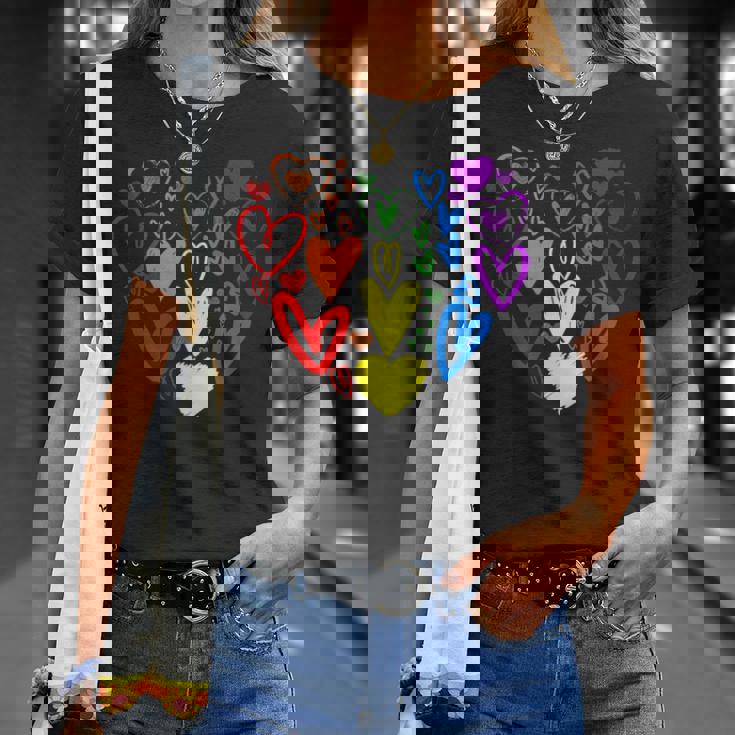 Lgbtq レインボーフラッグハート Lgbtqia バレンタインデー プライドムーン Tシャツ 彼女への贈り物