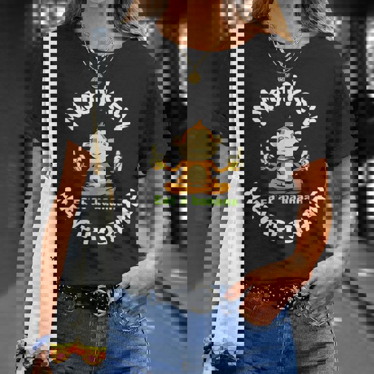 Monkey Never Cramp Eat A Banana Tシャツ 彼女への贈り物
