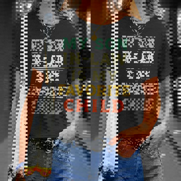 Myon In Law Is My Favorite Child Mothers Fathers Day Tシャツ 彼女への贈り物