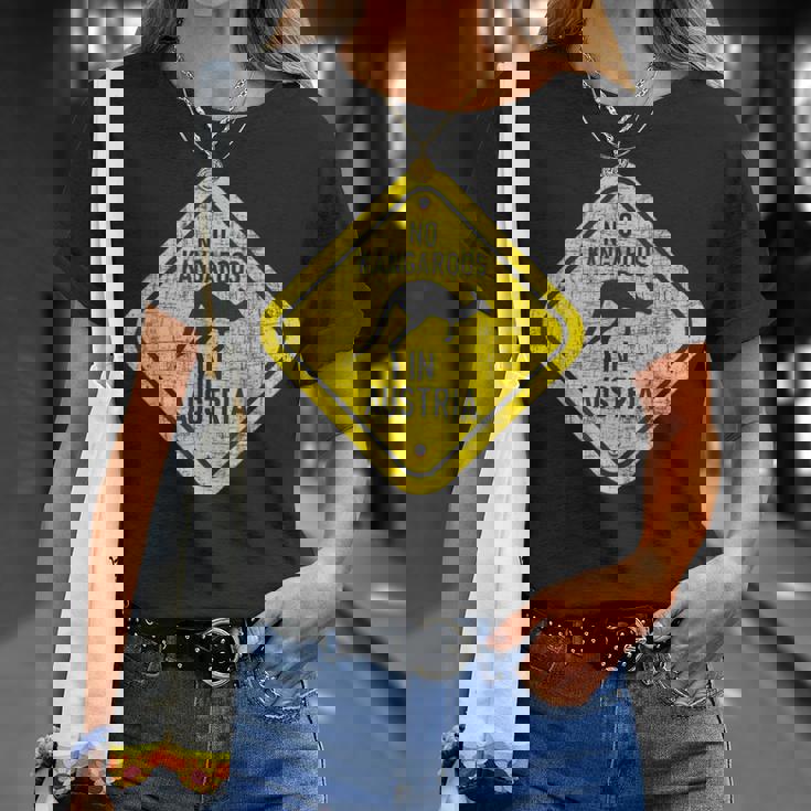 No Kangaroos In Austria 動物飼育係 野生動物 愛好家 Tシャツ 彼女への贈り物