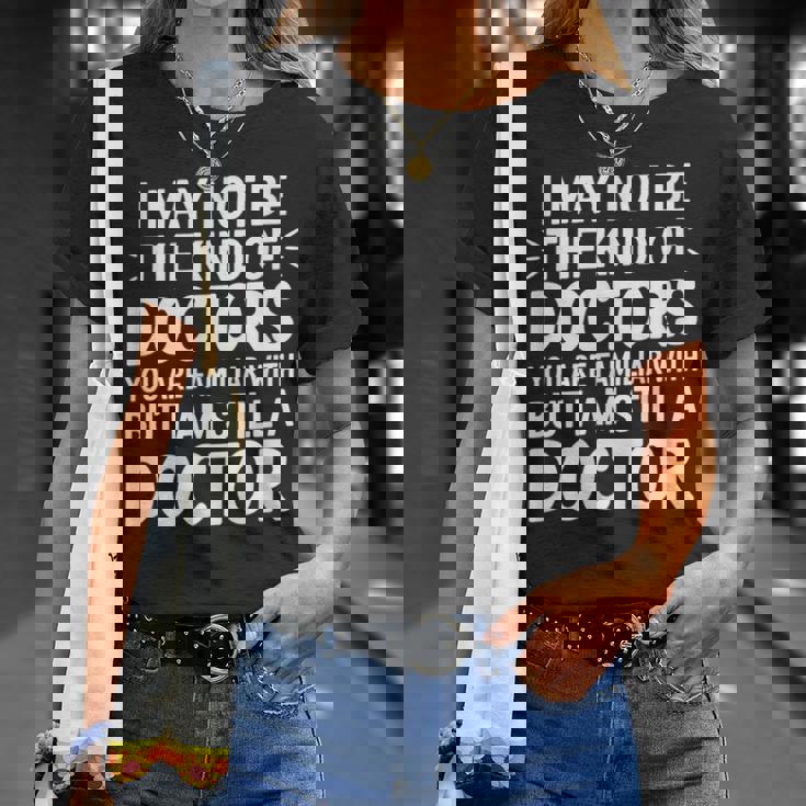 Not Your Typical Doctor Buttill A Doctor Tシャツ 彼女への贈り物