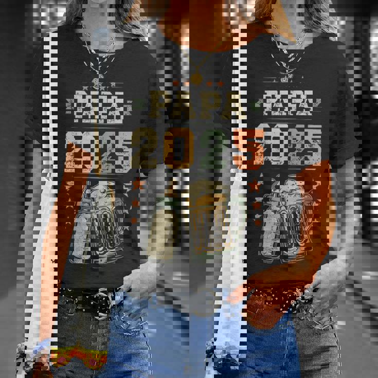 Papa 2025 年生 新しいパパ 若いパパ 初めてのパパ Tシャツ 彼女への贈り物