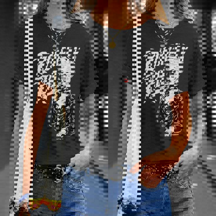 Rockabilly Rebel Blonde Pinup With Attitude Graphic Tシャツ 彼女への贈り物