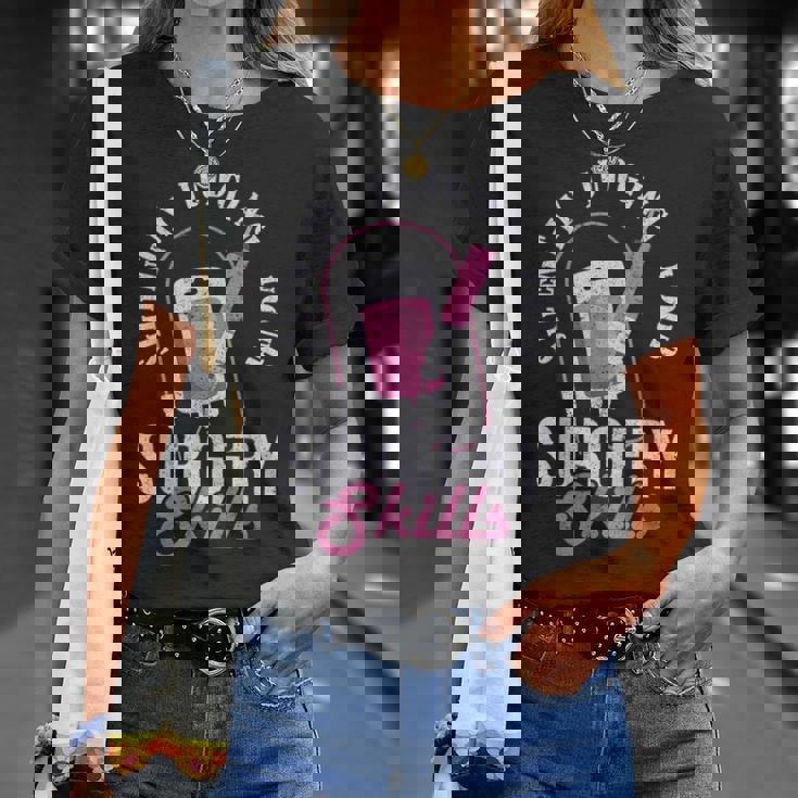 Silently Judging Yoururgerykills 麻酔科医 Tシャツ 彼女への贈り物