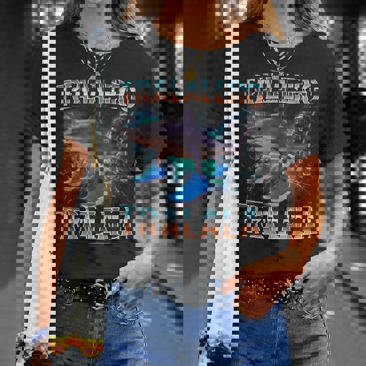 Tralalero Tralala Italian Brainrot Tシャツ 彼女への贈り物