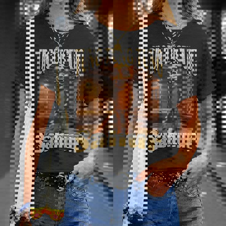 Tung Tungahur 面白いイタリアンブレインロットミームグラフィック Tシャツ 彼女への贈り物