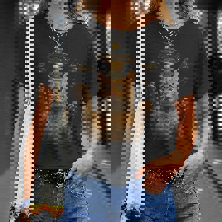 Ufo 誘拐 猫 面白い エイリアン ビーム リアル スタイル Tシャツ 彼女への贈り物