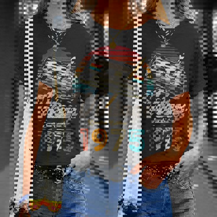 Vintage 1975 Cumpleaños 50 Años Cassette Lápiz Camiseta unisex Regalos para ella
