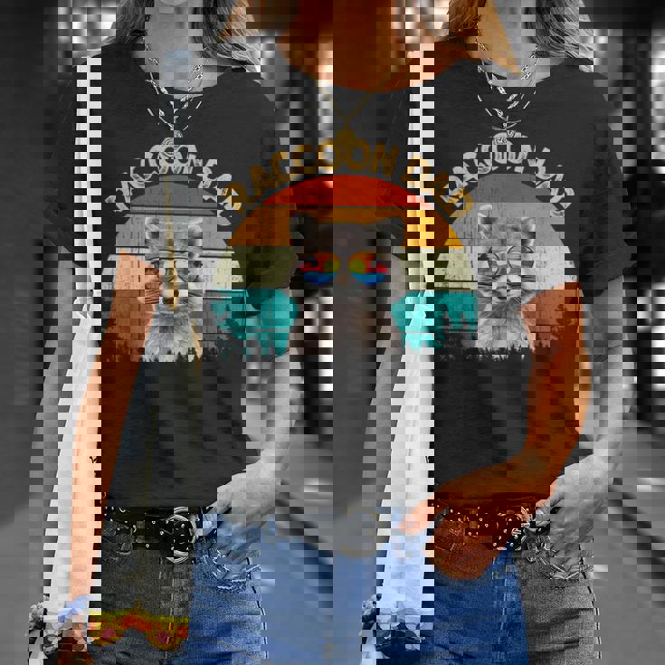 Vintage Retro Wild Animalummerunglass Common Raccoon Dad Tシャツ 彼女への贈り物