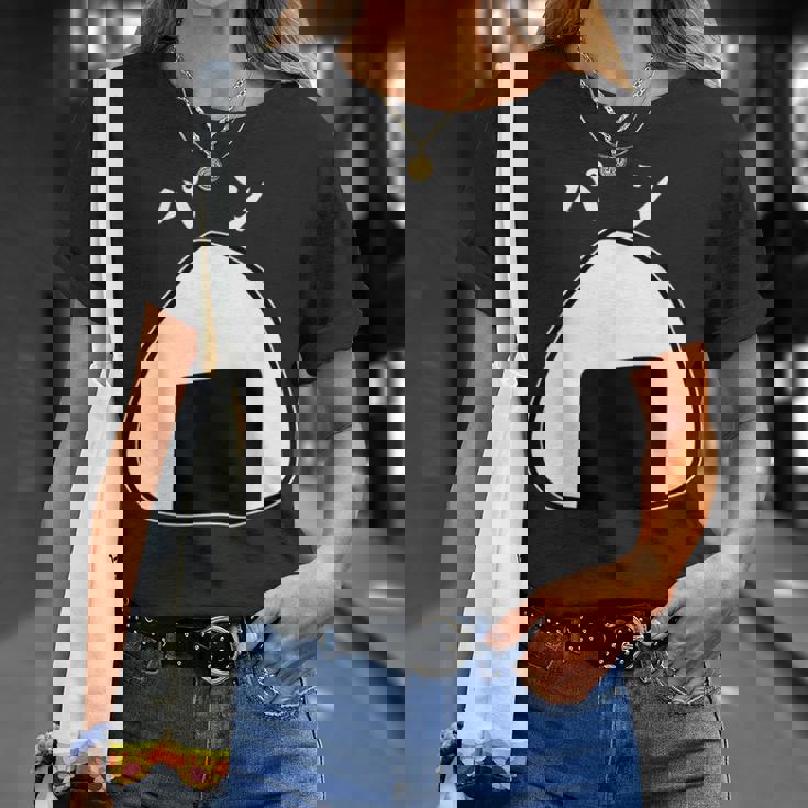 【おにぎりパン】パンとおにぎり：伝統と現代の融合 Tシャツ 彼女への贈り物