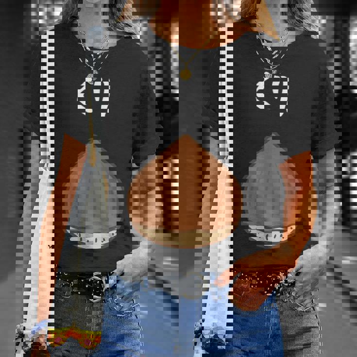 【くり】栗 可愛い おもしろ 面白い 秋 旬 食べ物 ネタ ウケ狙い かわいい 食品 ユニーク ウケる 和菓子 カワイイ Tシャツ 彼女への贈り物