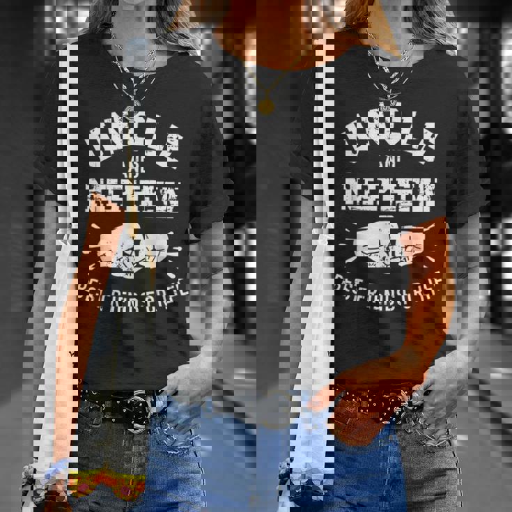 おじさんと甥っ子の一生の友 Tシャツ 彼女への贈り物