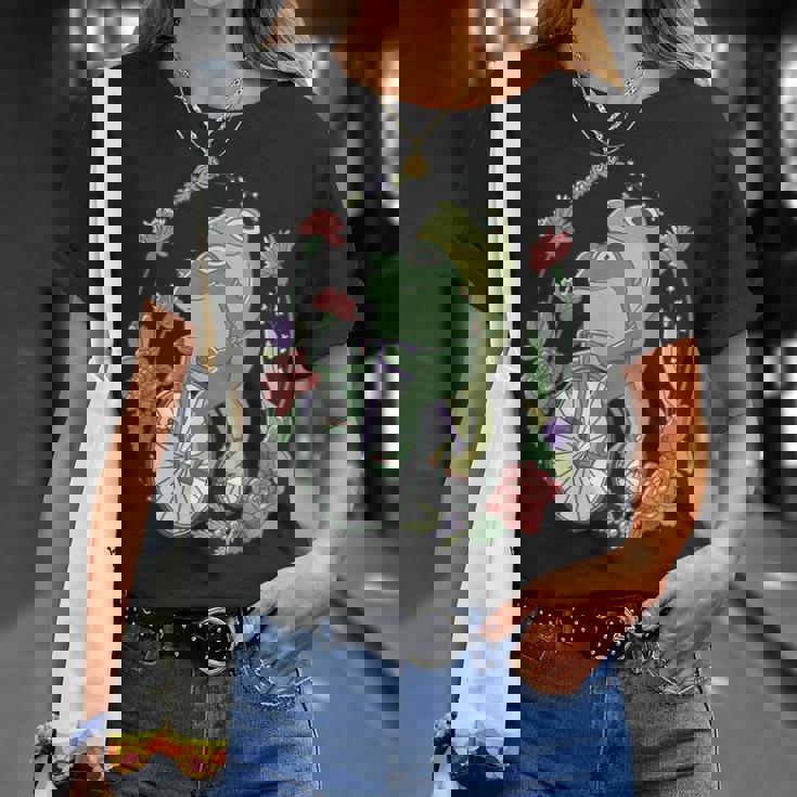 かわいい カエル 自転車 花 カワイイ 美的 気まぐれなロマンチック Tシャツ 彼女への贈り物