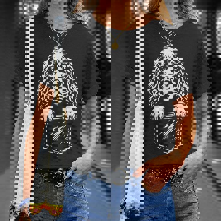 かわいいのぞくイングリッシュ コッカー スパニエル犬のグラフィック デザイン Tシャツ 彼女への贈り物