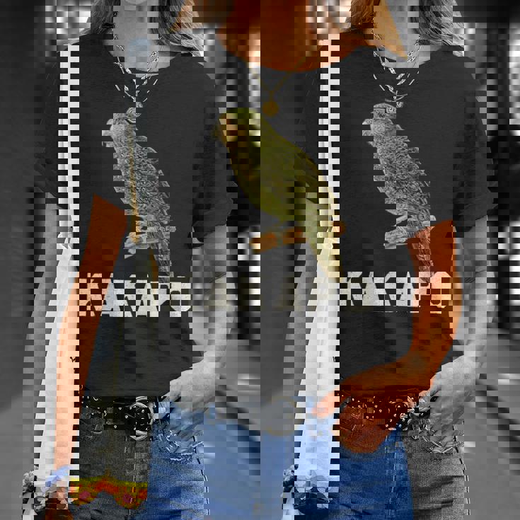 かわいいカカポの鳥が木に座っている Tシャツ 彼女への贈り物