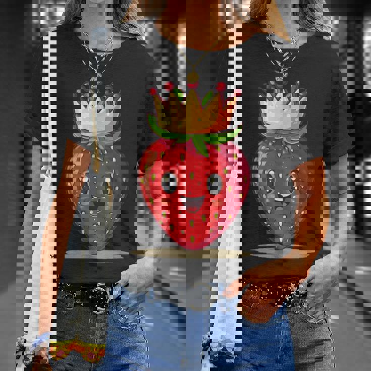 かわいいストロベリーロイヤルティで面白いタッチ。 Tシャツ 彼女への贈り物