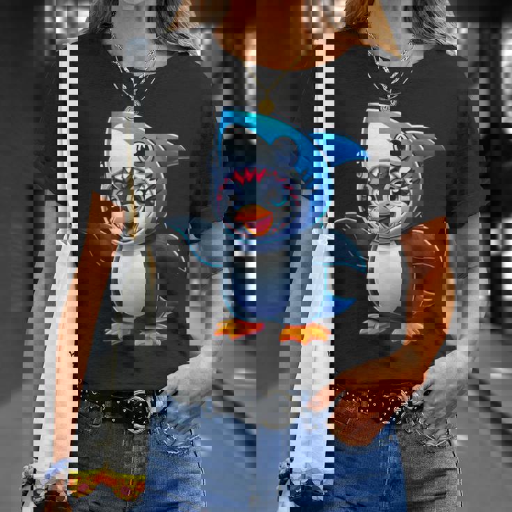 かわいいペンギンのサメのフュージョン漫画コスチューム。 Tシャツ 彼女への贈り物