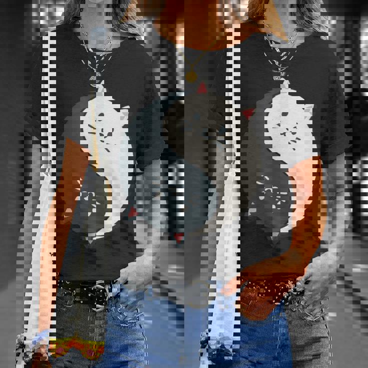 かわいい猫と一緒に陰陽師のサイン I Karma Yoga Cat Tシャツ 彼女への贈り物