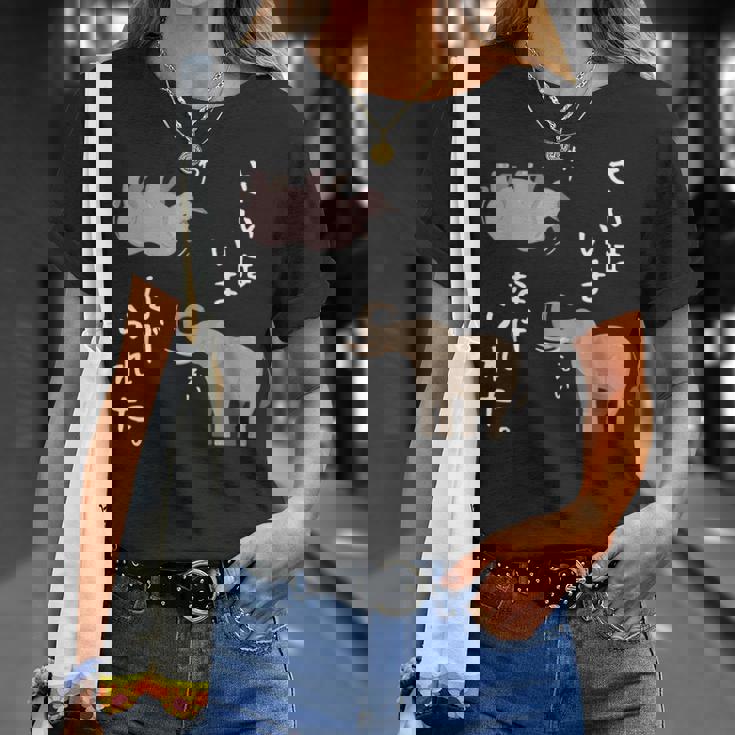 さいはいまなげられた ゾウ サイ かわいい Tシャツ 彼女への贈り物