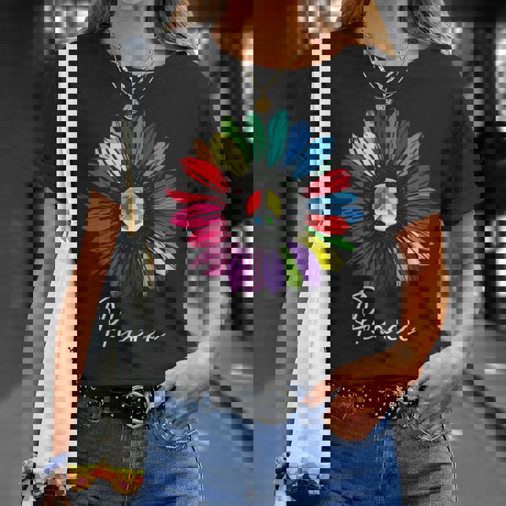 すべての愛する人々に平和 陽気なデザイン Tシャツ 彼女への贈り物