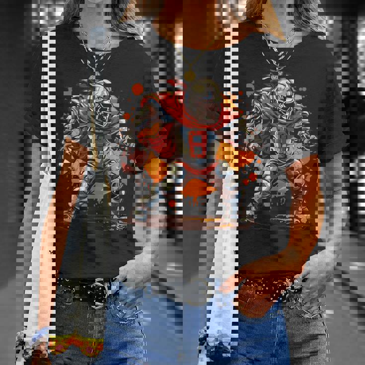 アメリカンフットボールのコスチュームを着たストロングナイト。 Tシャツ 彼女への贈り物