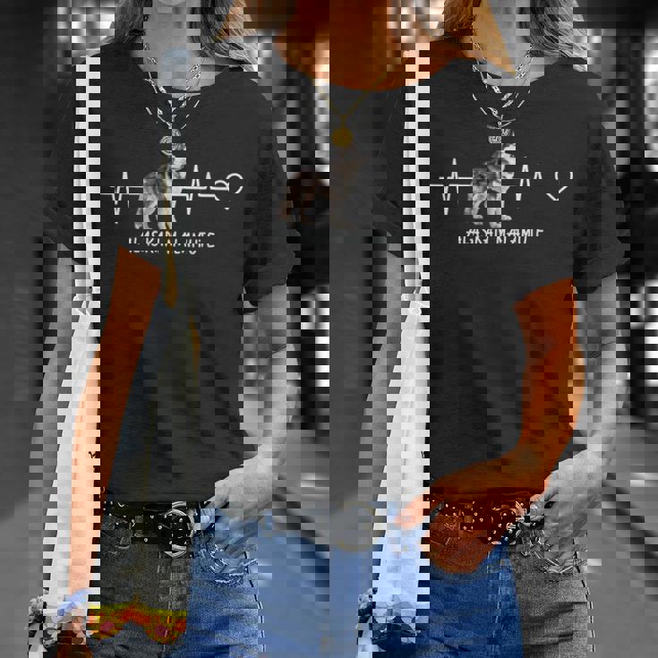 アラスカン・マラミュート・ハートビート Tシャツ 彼女への贈り物