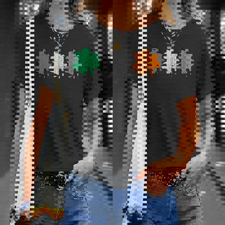 アンティーク調 シャムロック レトロスタイル アイリッシュ 三つ葉 クローバー かわいい Tシャツ 彼女への贈り物