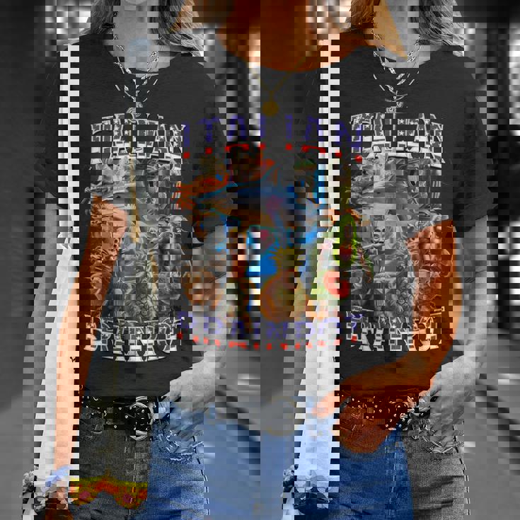 イタリアのブレインロットビッグミーム7月4日フラッグフット。 Tシャツ 彼女への贈り物