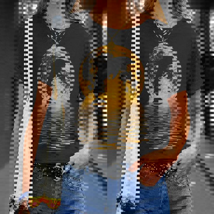 イルカ 海 夕日 月 反射 自然 恋人 ギフト Tシャツ 彼女への贈り物