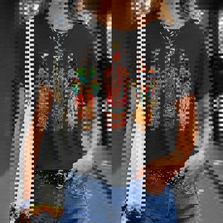 インディアン族 ネイティブアメリカン フェザーヘッドドレス インディアンチーフ Tシャツ 彼女への贈り物