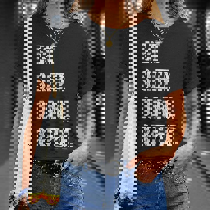 イート・スリープ・ディスクダンノ・リピート Tシャツ 彼女への贈り物