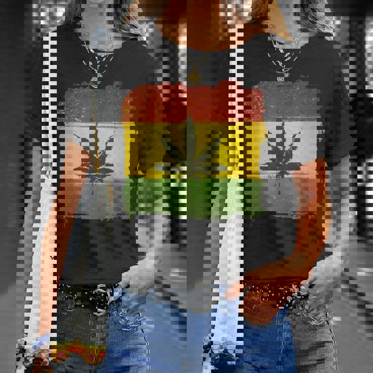 ウィード マリファナ ガンジャ リーフ ラスタ フラッグ 大麻 恋人 ギフト Tシャツ 彼女への贈り物