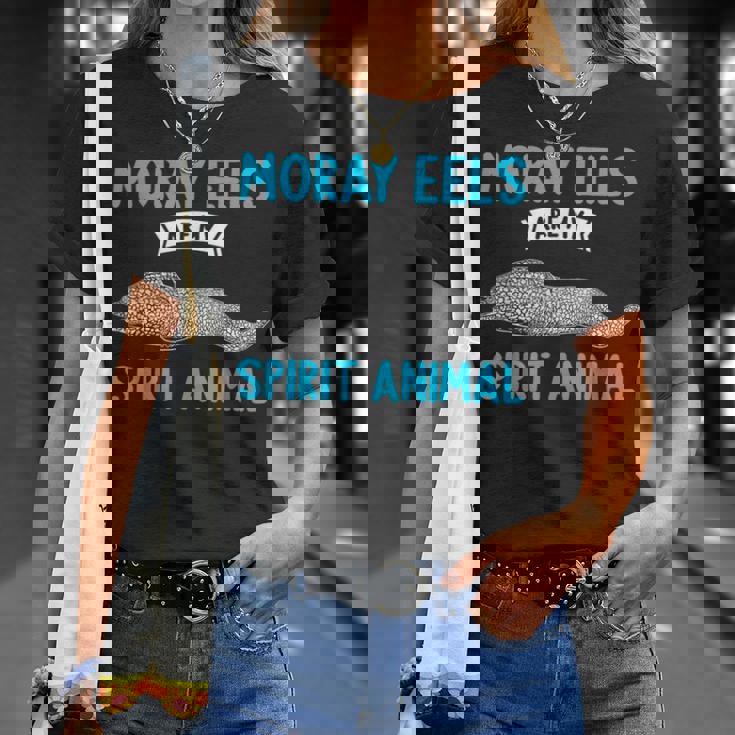 ウツボは私の精霊動物ウツボ Tシャツ 彼女への贈り物